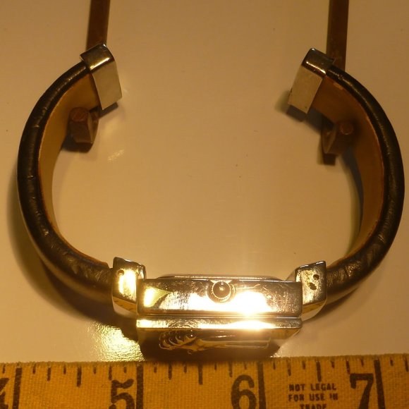 3 Unique and Functioning Watches - Picture 10 of 16